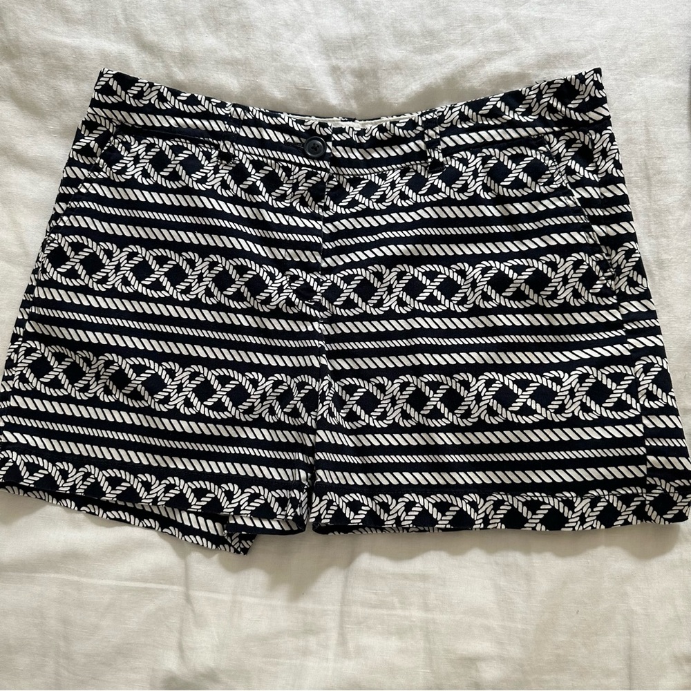 CROWN & IVY size 12 navy/white nautical knots pattern, 5” inseam pockets